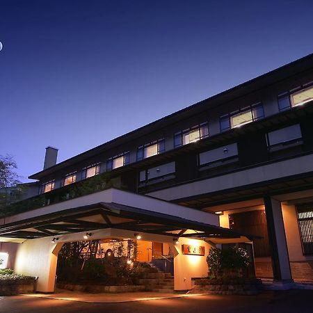 ホテル 葉山舘 上山市 エクステリア 写真