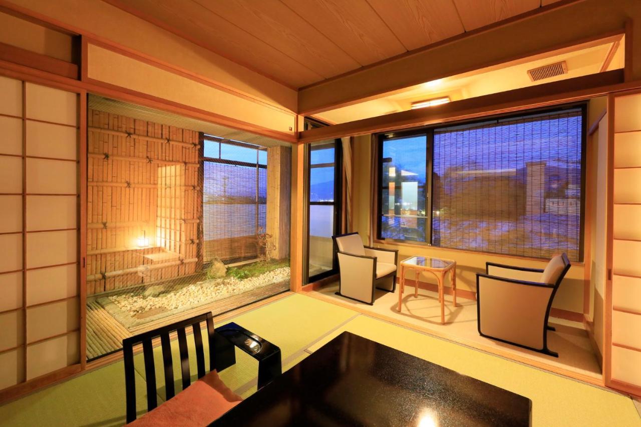 ホテル 葉山舘 上山市 エクステリア 写真
