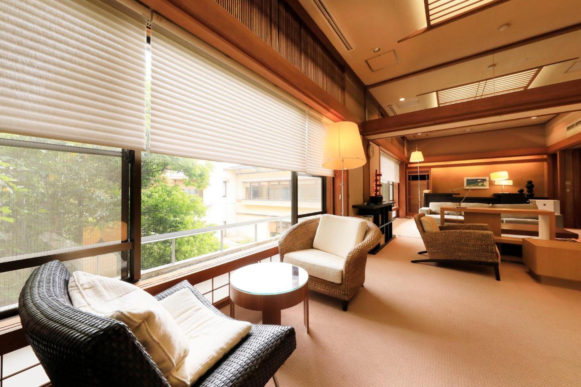 ホテル 葉山舘 上山市 エクステリア 写真