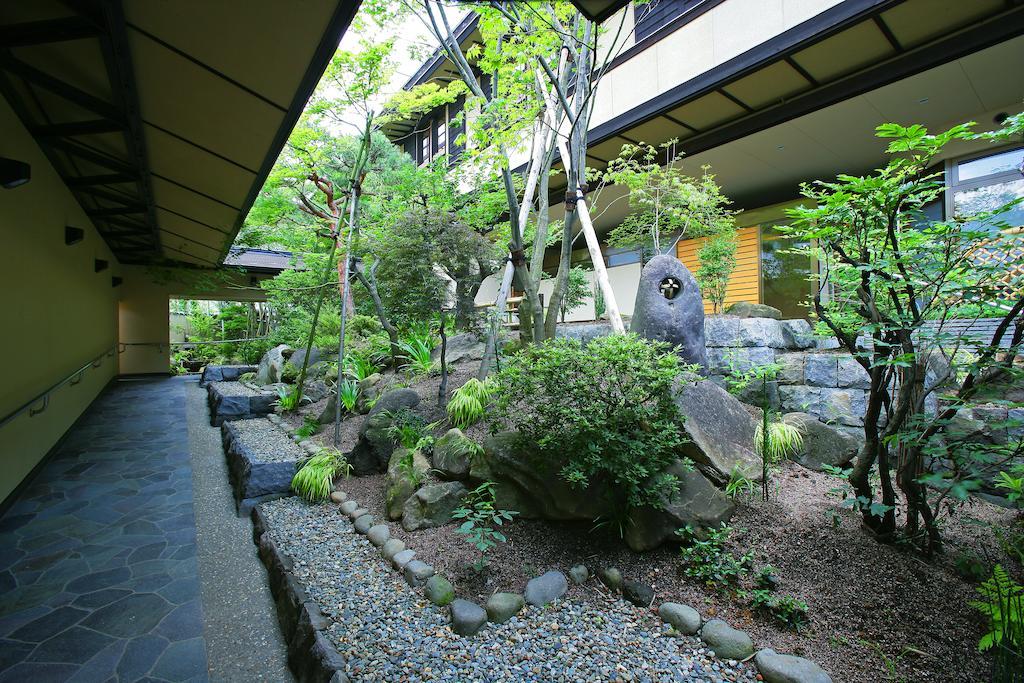 ホテル 葉山舘 上山市 エクステリア 写真